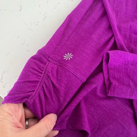 Athleta long sleeve shirt, size small, EUC - Picture 3 of 4